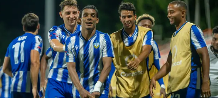 O&M FC arranca con triunfo de 2-0 sobre Central FC en la Copa Caribeña Concacaf