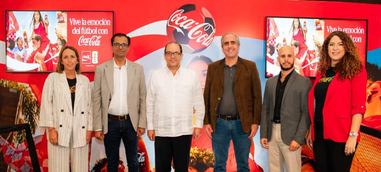 Coca-Cola lanza en RD su plataforma oficial rumbo al Mundial FIFA 2026