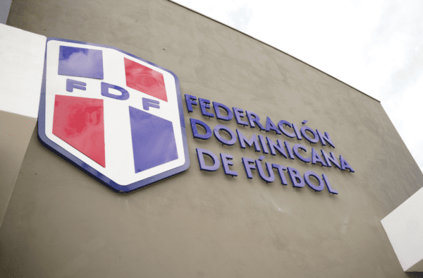 Federación Dominicana de Fútbol suspende miembros por incumplimiento estatutario