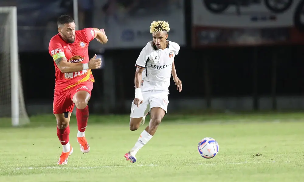 Cibao y Vega Real empatan sin goles en el Condor de la Vega